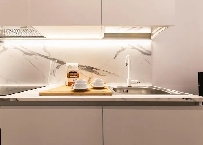 Luxury - A Due Passi Dal Centro Di Apartman