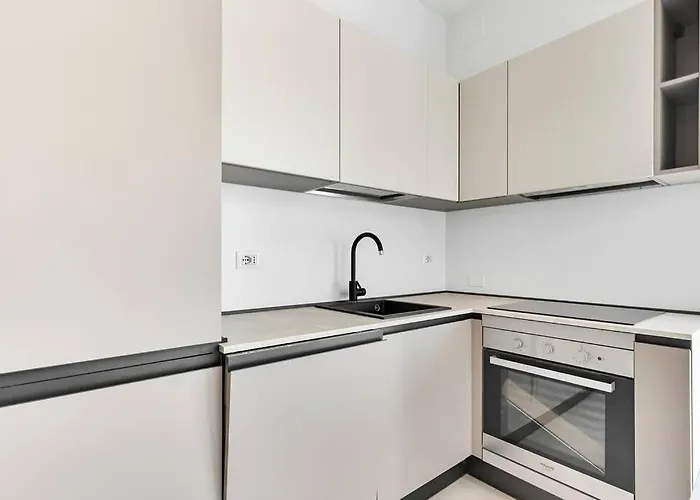 Alessia's Flat - Caroli 公寓 *