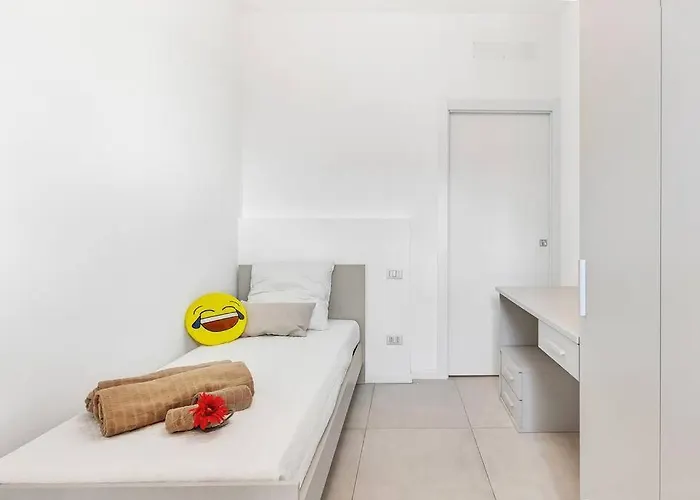 Alessia's Flat - Caroli 公寓 *