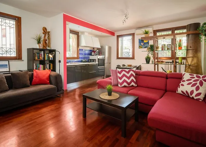 Accomodo Mib15 Bivano Navigli ミラノ