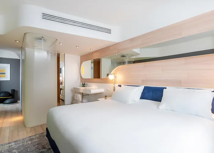 מלון Voco Milan-fiere By Ihg 4*