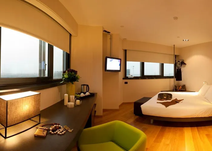 Western The Hub ホテル 4*