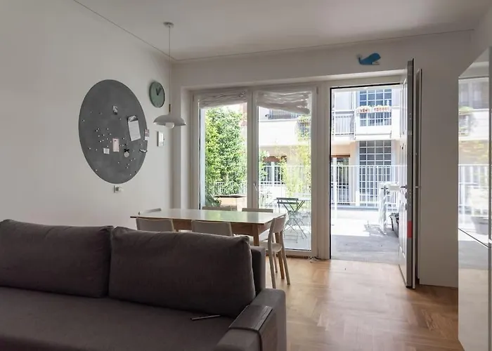 Youhosty - Doria24 * Mailand