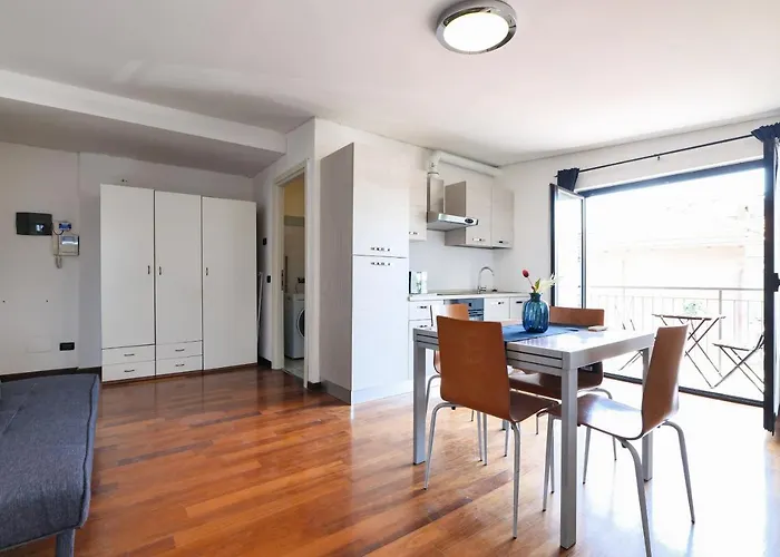 Primopiano - Euclide Apartman