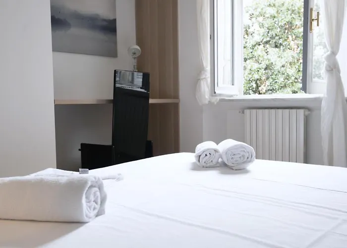 Easylife - - Lanzone 39 - Sant'ambrogio דירה *