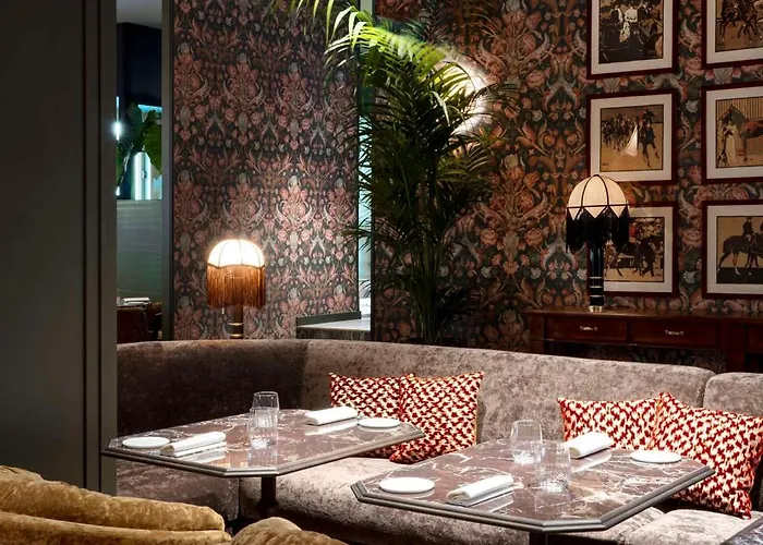 Ξενοδοχείο Radisson Collection Hotel, Santa Sofia