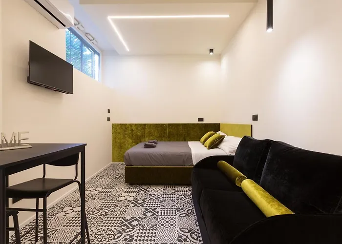 Lejlighed Pay60 -Crescenzago- Luxury Yellow House