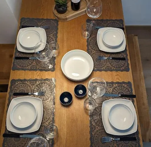 Modern And Comfortable Near The Subway * 밀라노