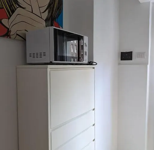 Modern And Comfortable Near The Subway 밀라노