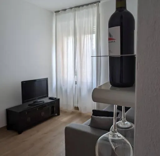 아파트 Modern And Comfortable Near The Subway