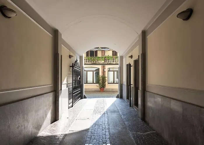 Youhosty - Lodi 12 D *