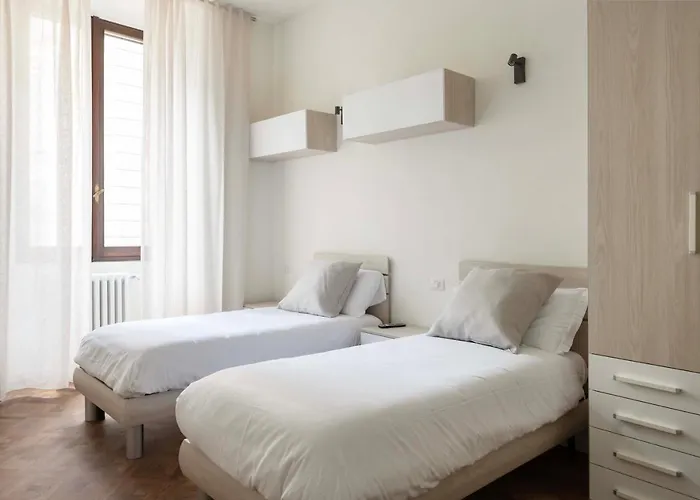 Voyager - 6 Guests, 2 Bd & 2 Bh, Neighborhood * מילאנו