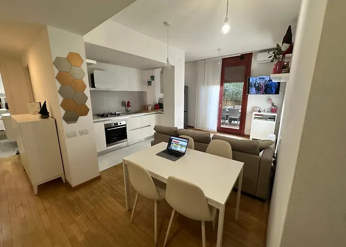 Be-c0 Bicocca Luxury Garden * Milan