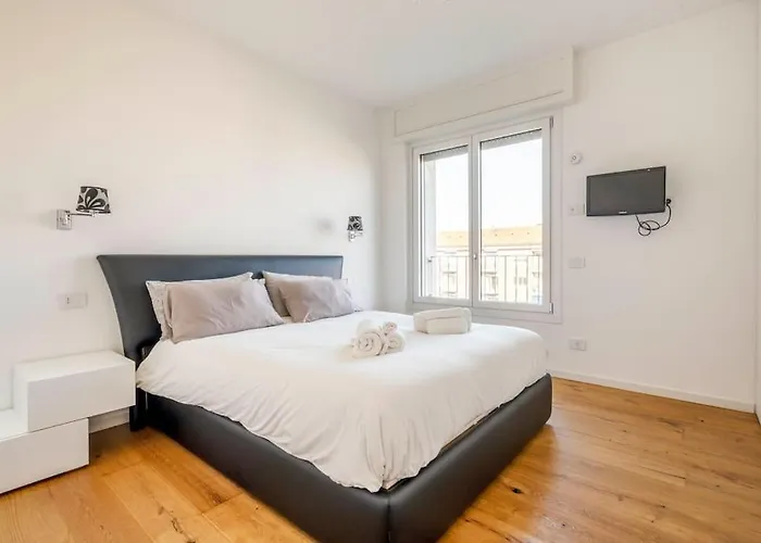 Luvi - Campania Apartament *