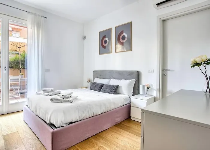 Comfy And Central