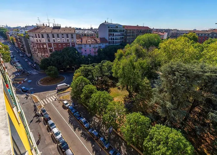 Apartmán Sunny & Updated Flat With Panoramic View 50m From M4 Stop *