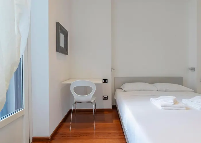Elegante Trilocale Vicino A Piazzale Loreto Apartament Mediolan