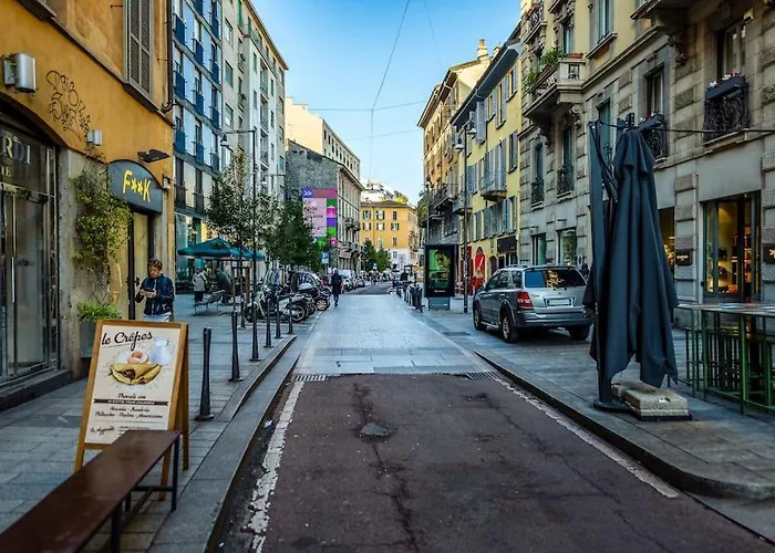 Gold & Platinum Garibaldi Executive