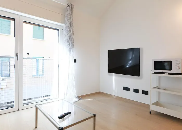 Mila Cavalcabo Apartment *