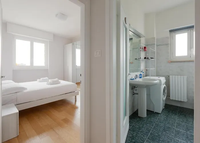 Apartamento Famagosta Balcony Milão