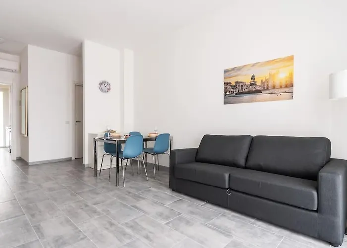 Da Anna E Vanni Ai Navigli *