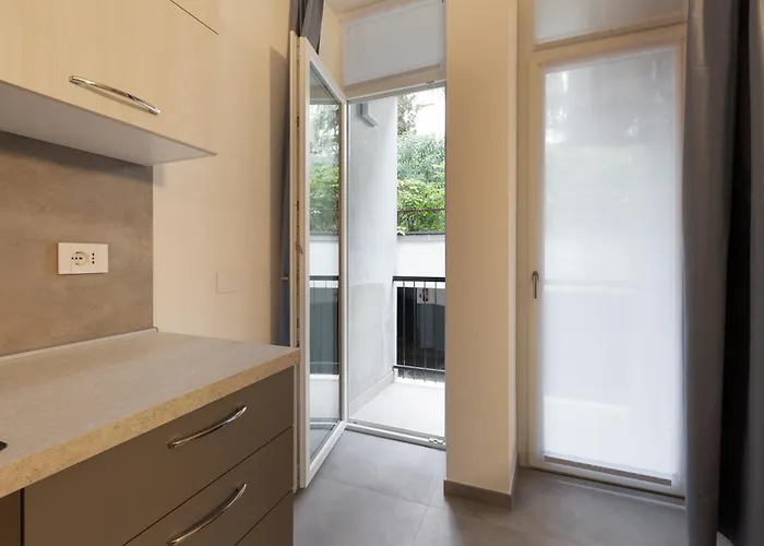 Guesthost - Spacious - 1,4km From Corso Buenos Aires *