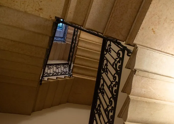 Appartamento Maisons Via Torino Milano