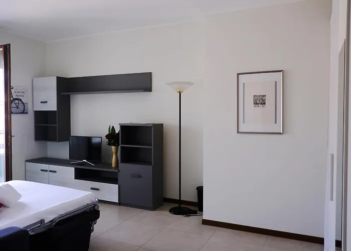Bwr - Elegant Loft With Terrace, San Siro 米兰