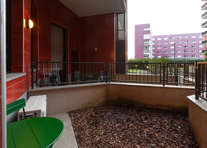 شقة Guesthost - Cozy Corner With Balcony And Private Garage! *