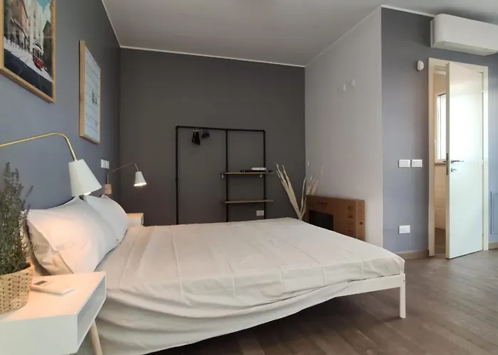Sui Generis Penthouse With Terraces דירה *