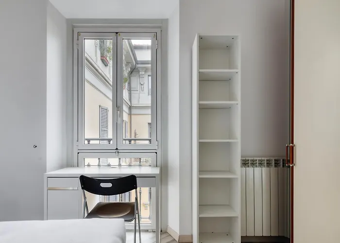 Joivy Stylish 2-bed Flat, Easy Access To Centre * Milaan