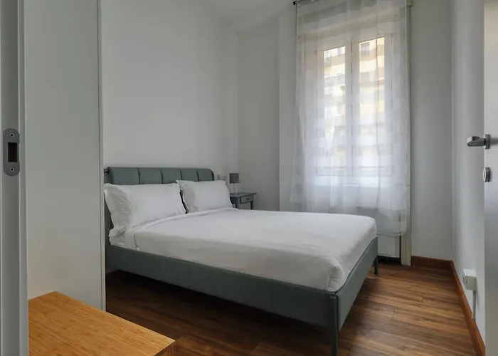 Joivy Chic 3-bed Flat Near Colonne Di San Lorenzo * Milaan