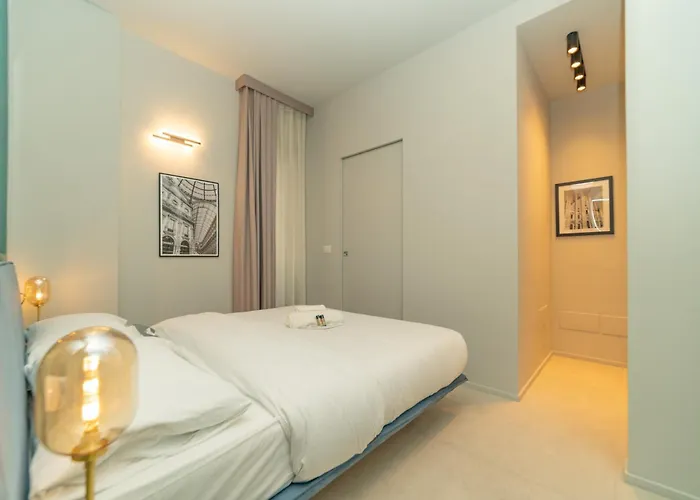 Intrho Luxury Flat - Porta Venezia, *