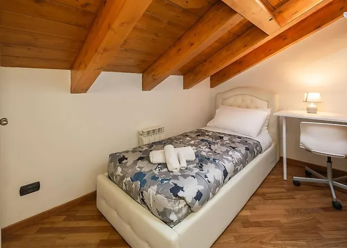 Ampio Quadrilocale Navigli/forum + Free Parking 米兰