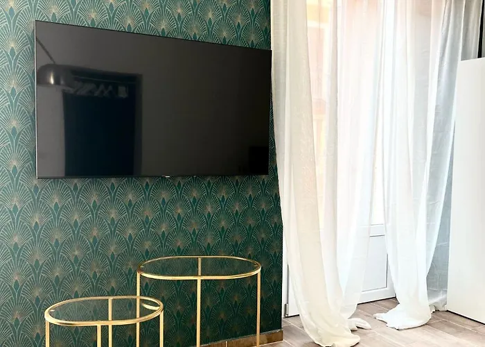 Comecasa Stylish -15 Min Walk To Duomo 아파트