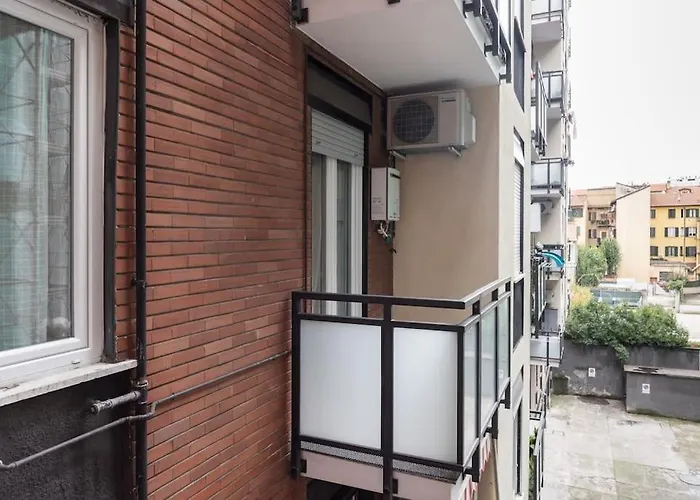 Youhosty - Lodi Quater 밀라노