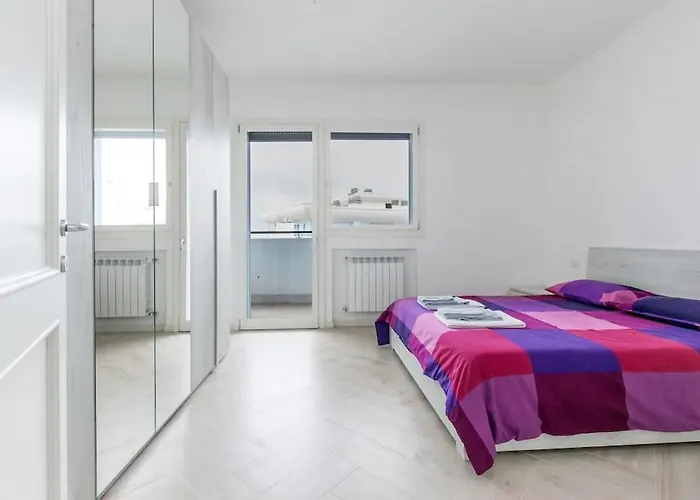 12th Floor Diamond Tower - 72 * Mediolan