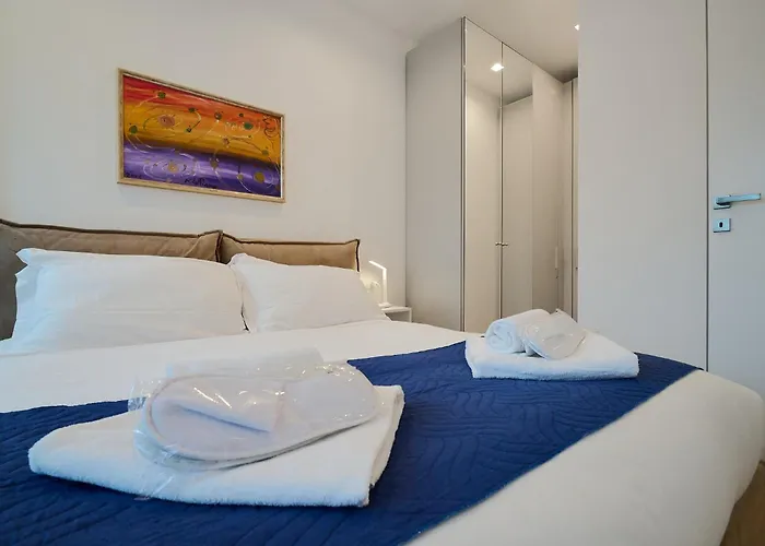 Bonnet Corso Como ميلان