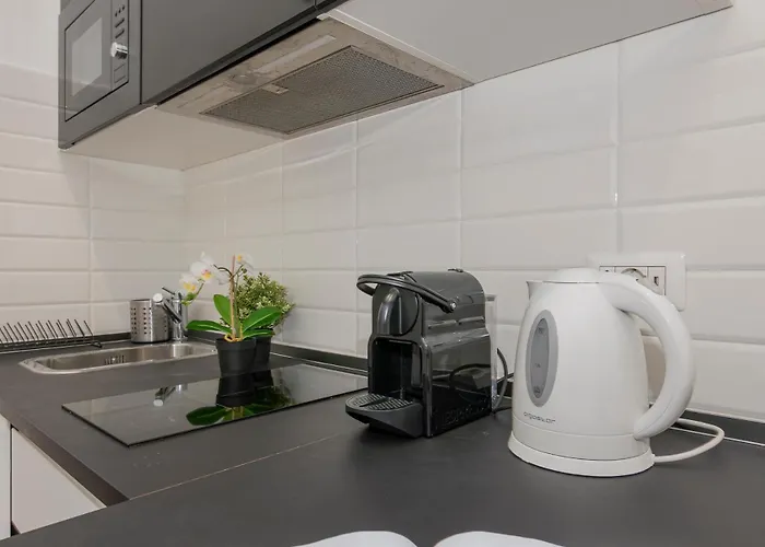 Ihost - Lomellina 14a Milano