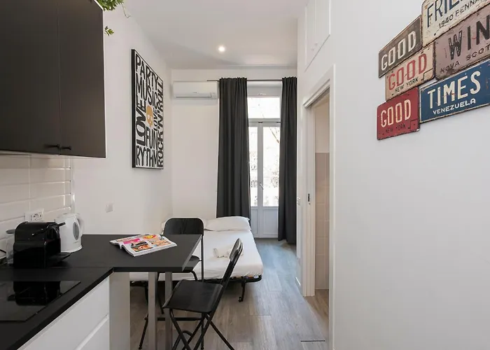 Lägenhet Ihost - Lomellina 14a *