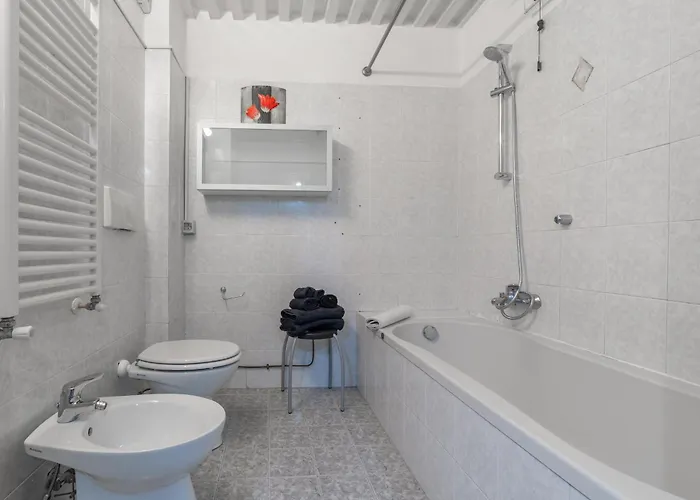 Throat House Appartement *