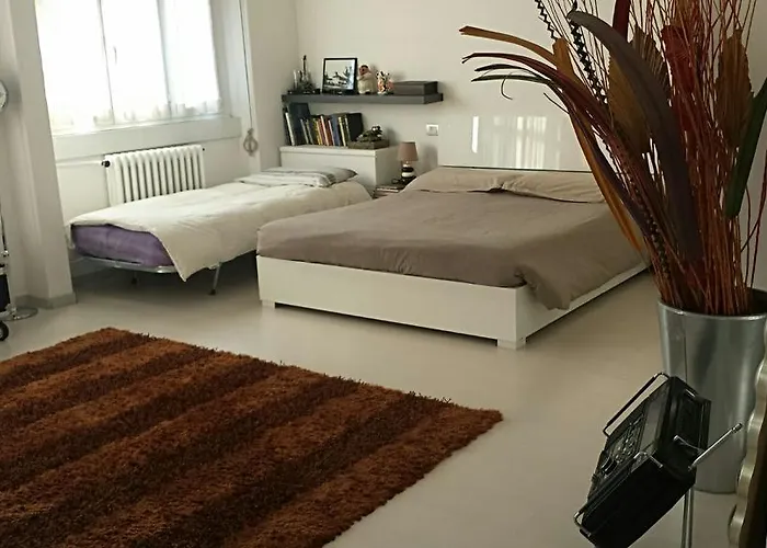 Апартаменты In Town *