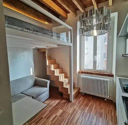 公寓 Metro Stop, Prada & Design 米兰