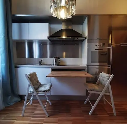 公寓 Metro Stop, Prada & Design *