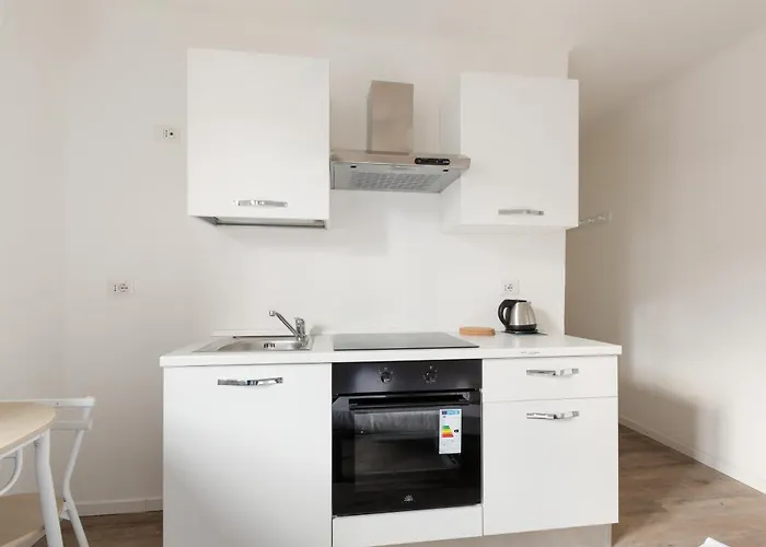 Guesthost - Mm Maciachini Cozy