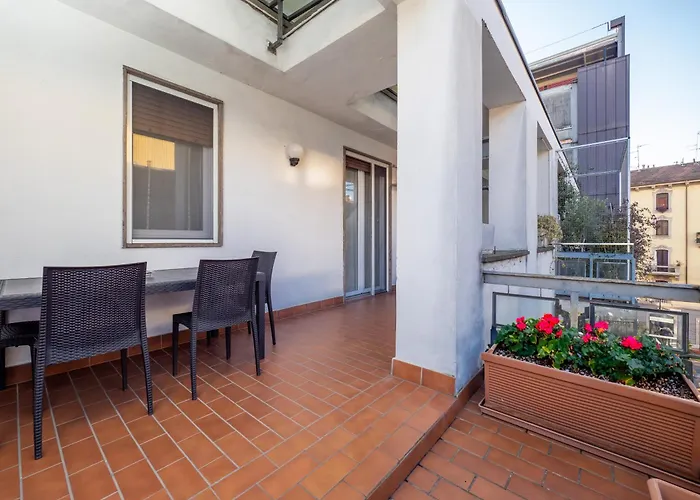 Flat In Center With Terrace, Near Garibaldi Fs Apartment