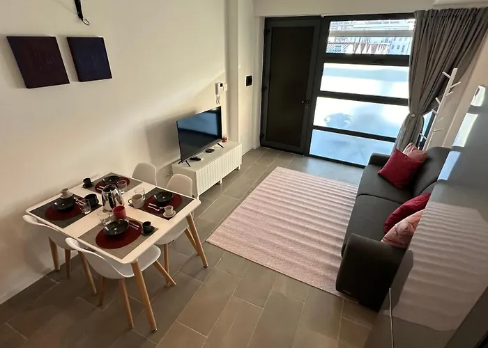 Guesthost - Casa Navigli Watt Appartement