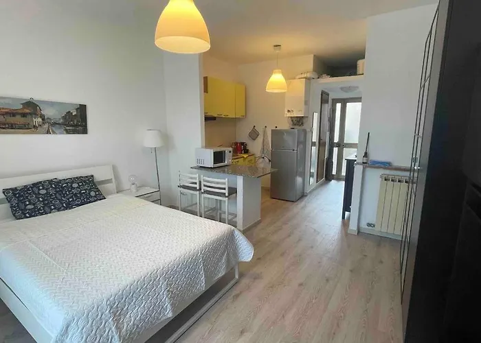 Apartamento Grazioso Monolocale Vista Darsena *
