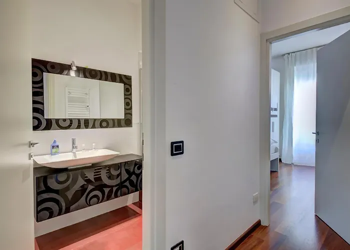 Apartament Elegante Trilocale Vicino A Piazzale Loreto Mediolan