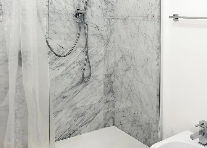 Comecasa Beautiful Santa Sofia アパート *